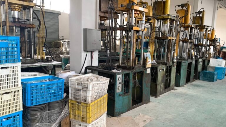 Stainless Steel Milk Pitcher & Coffee Kettle Manufacturer | Coffee Tools Wholesale Supplier